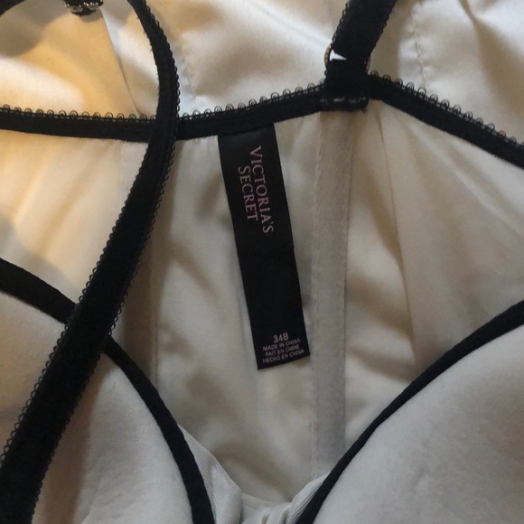 Victoria’s Secret Angel Corset - VERY SEXY!! - Picture 4 of 4